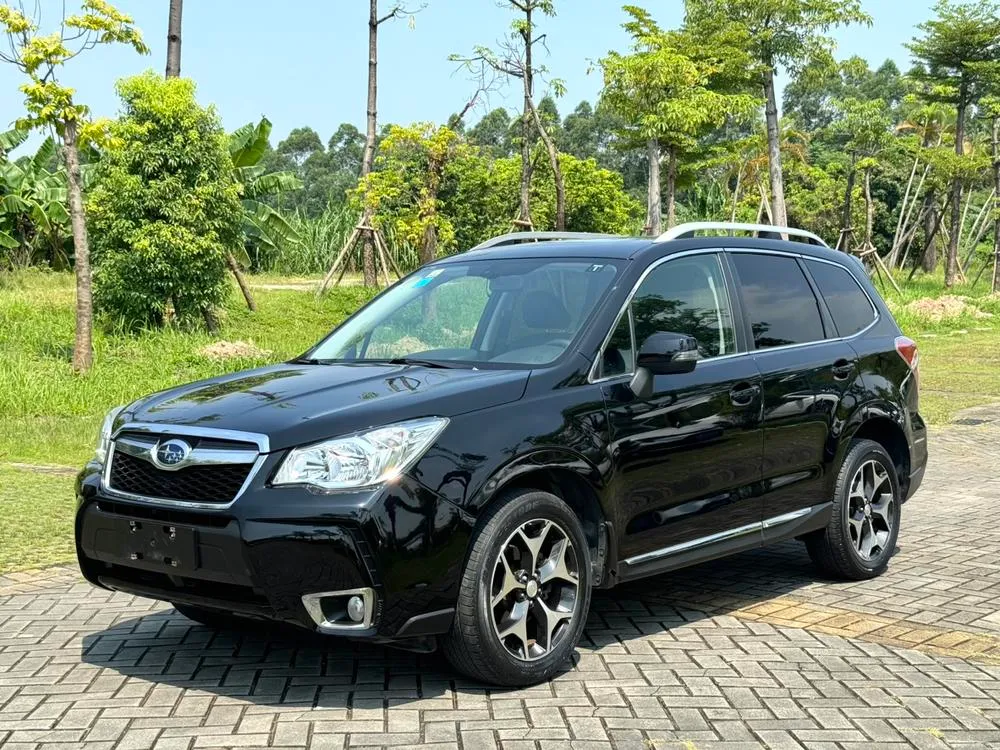Subaru Forester 2.0i Anniversary Edition, 2015 — фото 1
