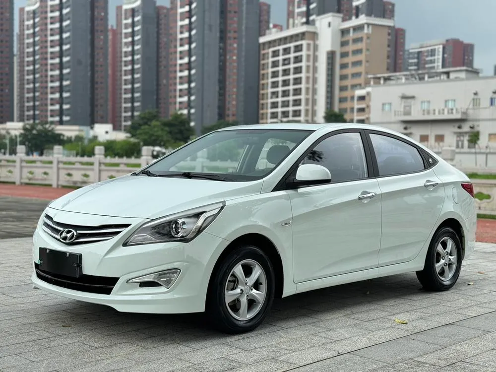 Hyundai Verna 1.4L Auto Leading Version GLX, 2016 — фото 1