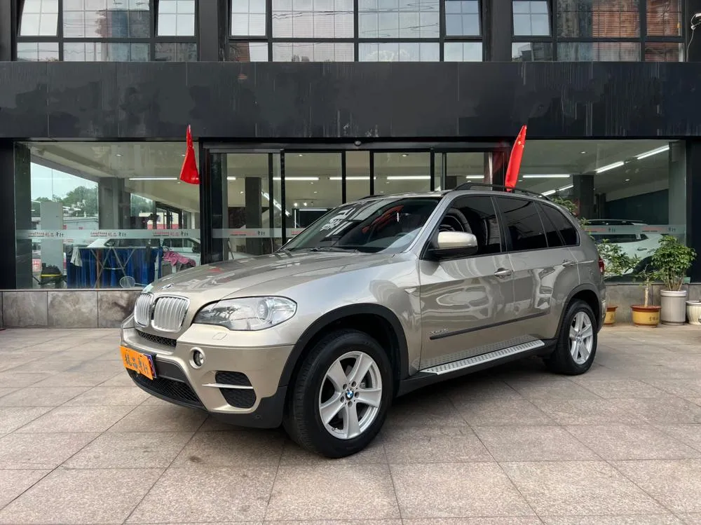BMW X5 (Import), 2011