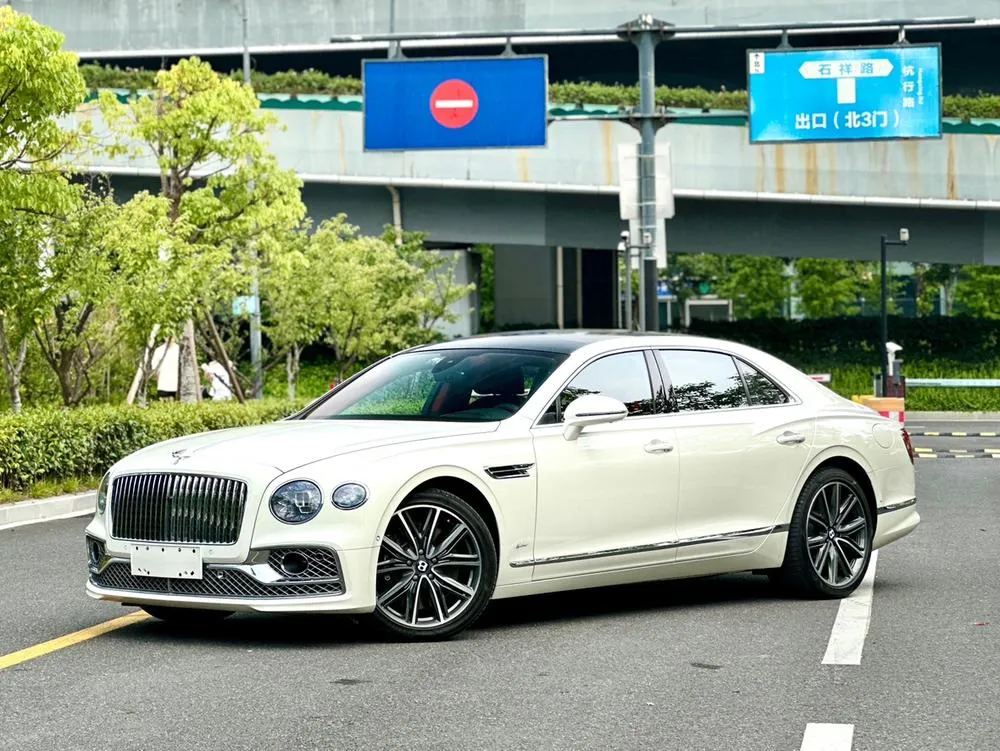 Bentley Flying Spur PHEV, 2022