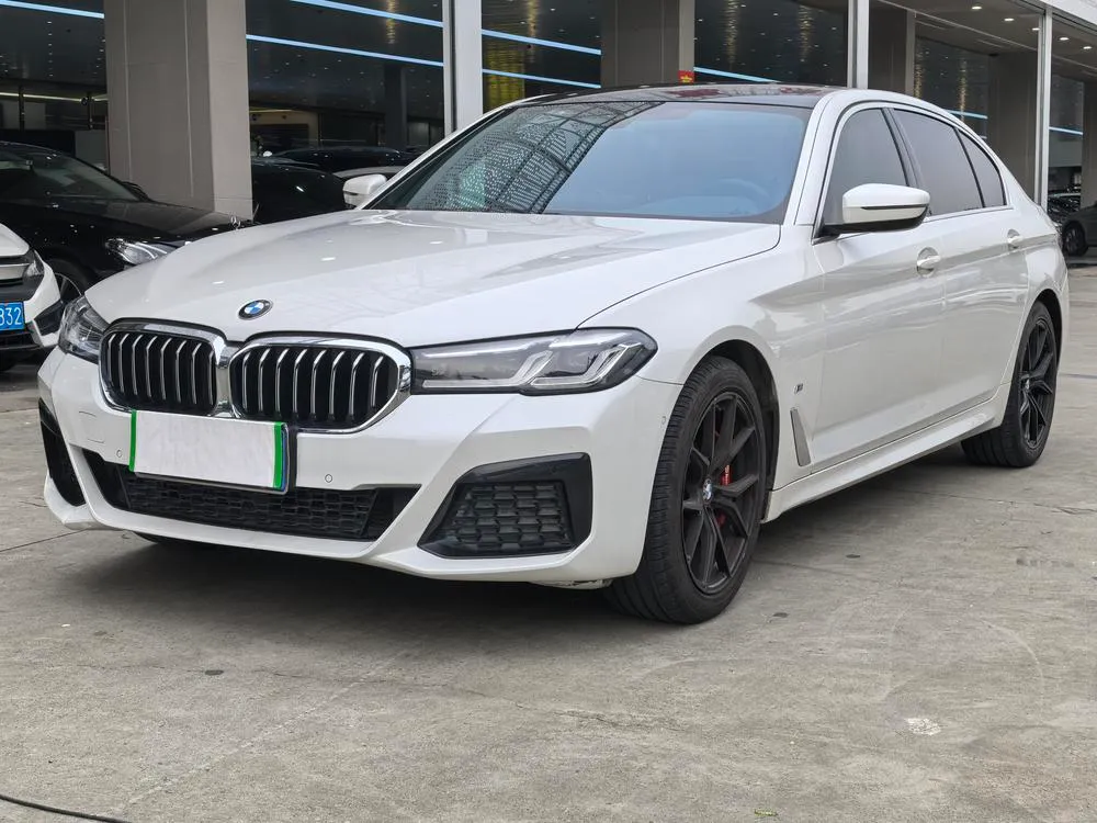 BMW 5-Series, 2021
