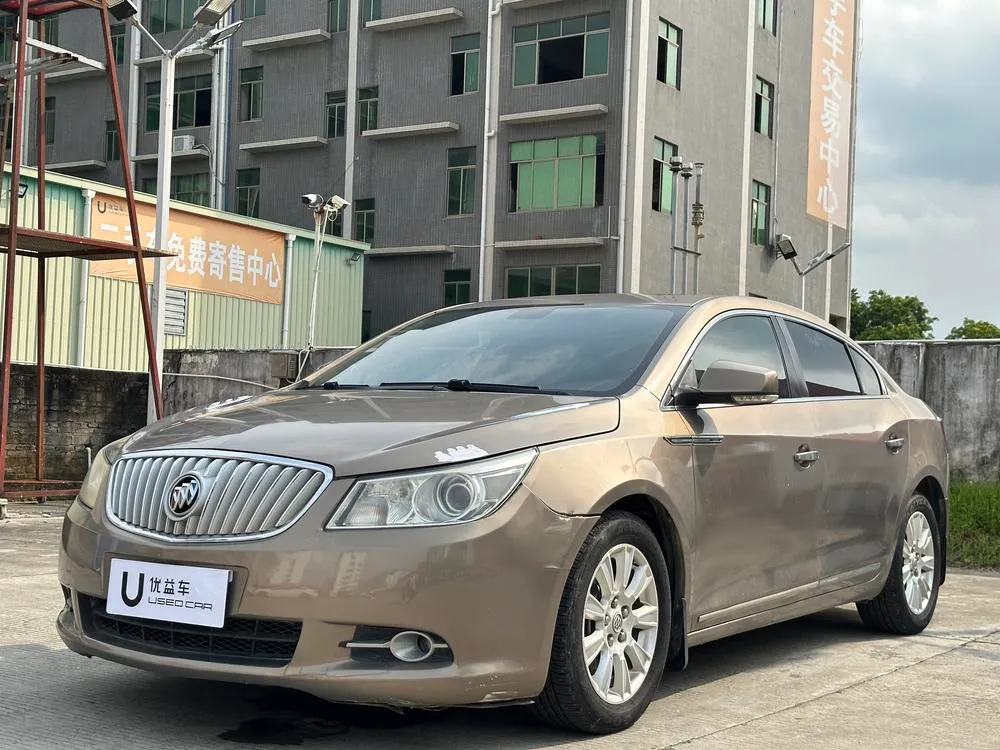 Buick LaCrosse, 2012