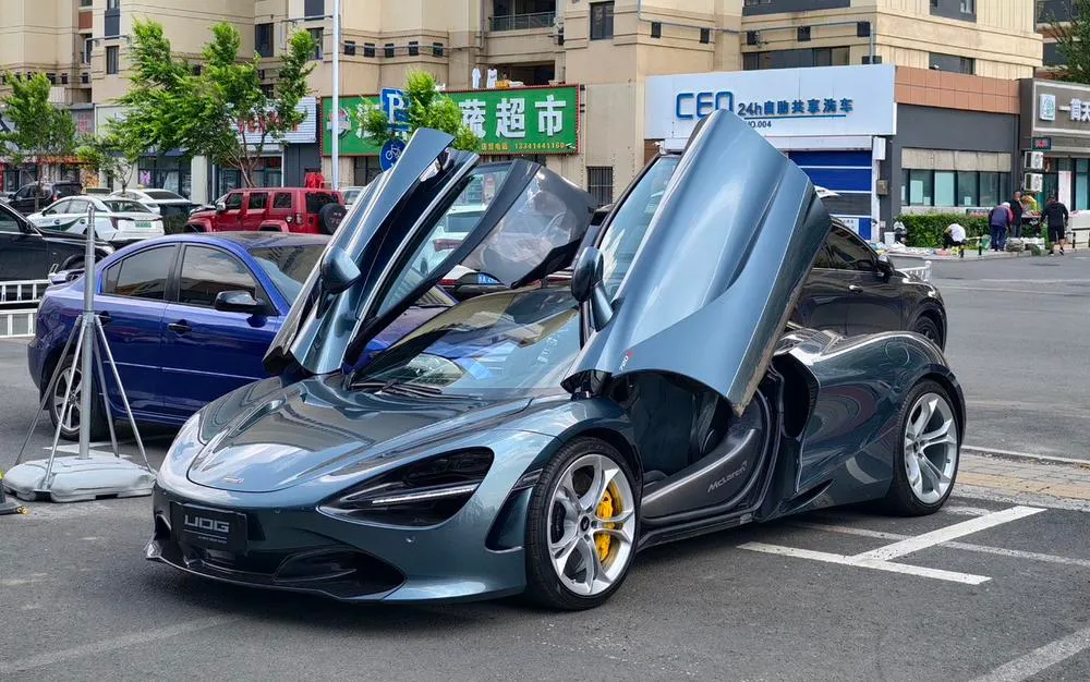 McLaren 720S, 2019