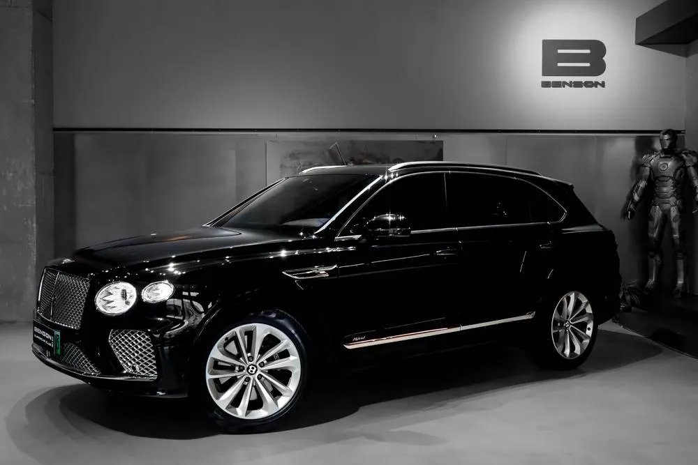 Bentley Bentayga PHEV, 2021