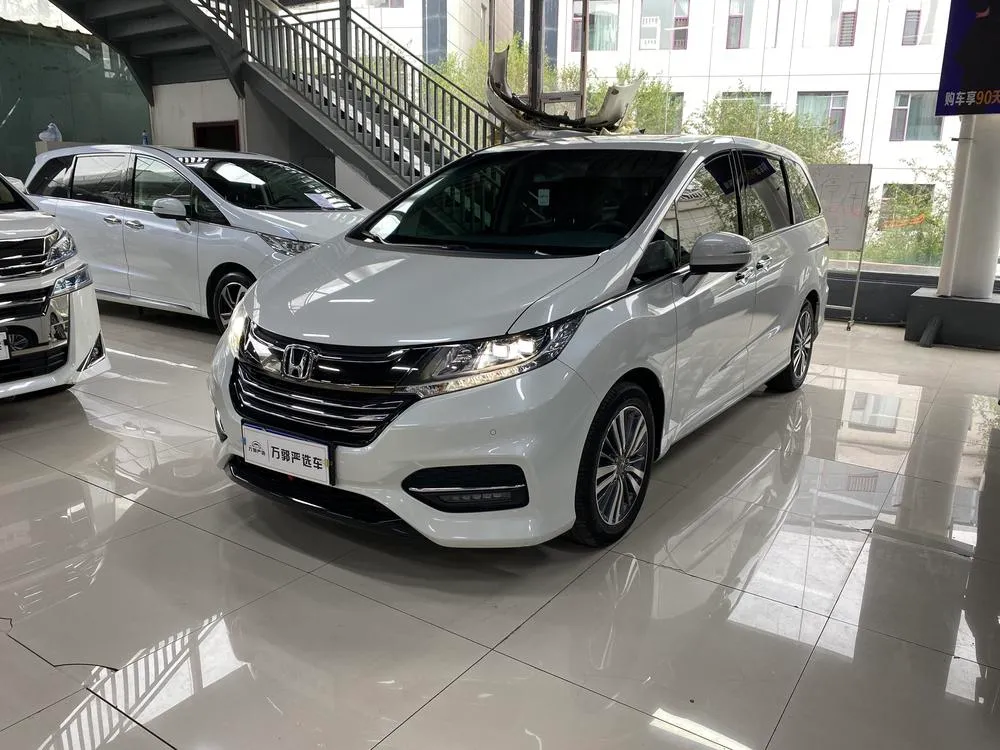 Хонда Odyssey 2.4L Smart Edition, 2018 — фото 1