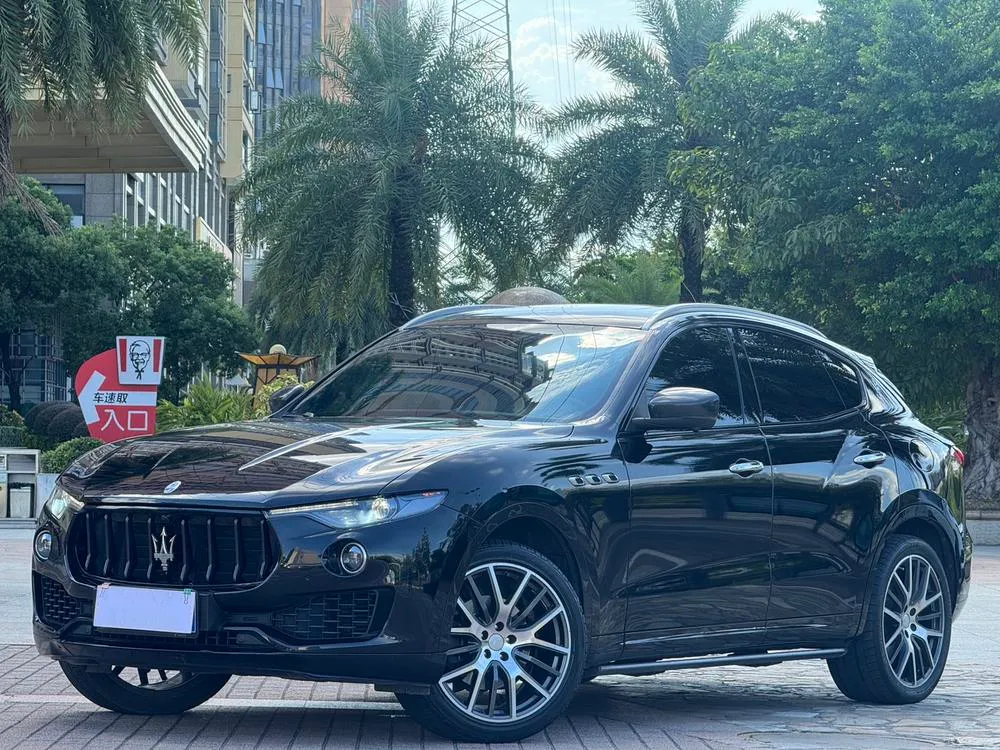 Maserati Levante 3.0T Levante, 2016 — фото 1