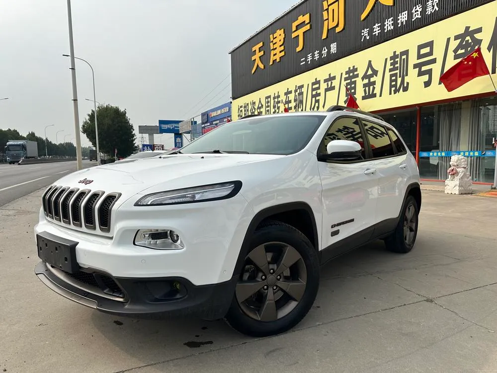 Jeep Cherokee, 2016