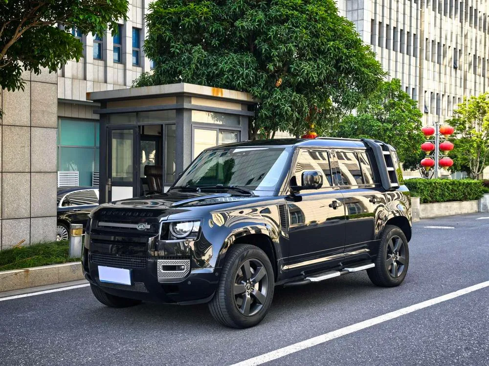 Land Rover Defender, 2023
