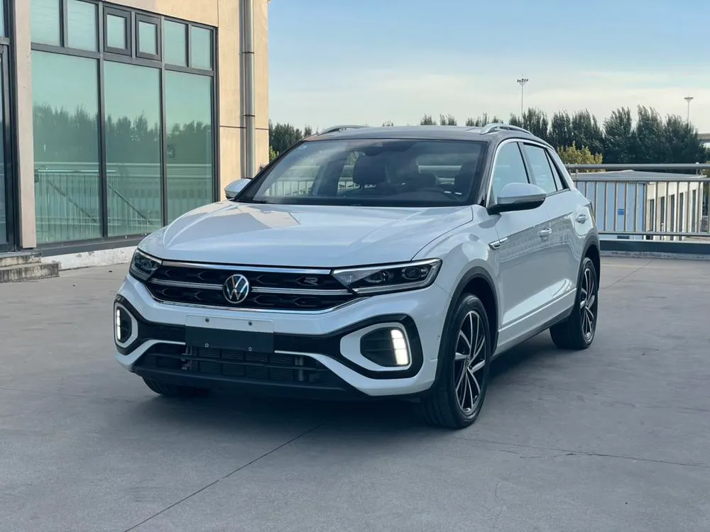 Volkswagen T-Roc 300TSI DSG Edition, 2023 — фото 1