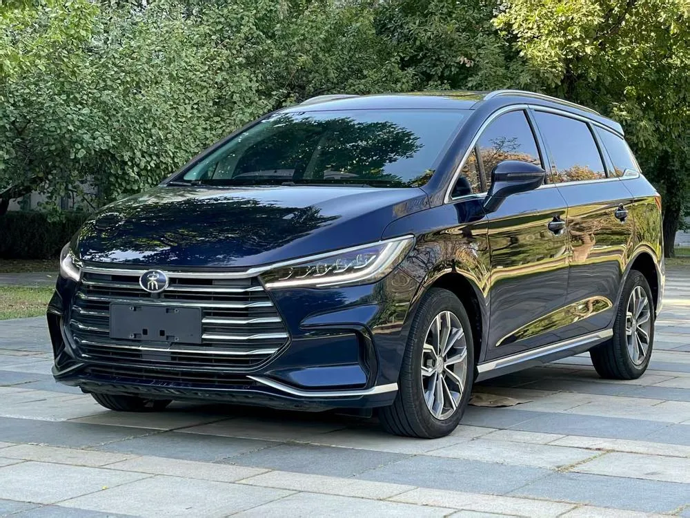 BYD Song MAX Upgraded Edition 1.5T Auto Luxury Version 6 Seater, 2021 — фото 1
