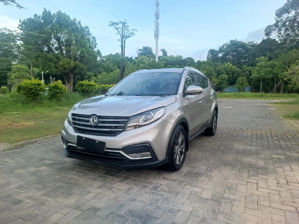Dongfeng Fengguang Fengon 580 1.5T CVT Smart Connected Version, 2018 — фото 1