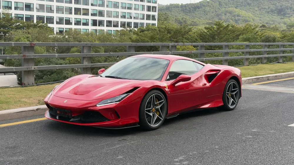 Ferrari F8, 2019