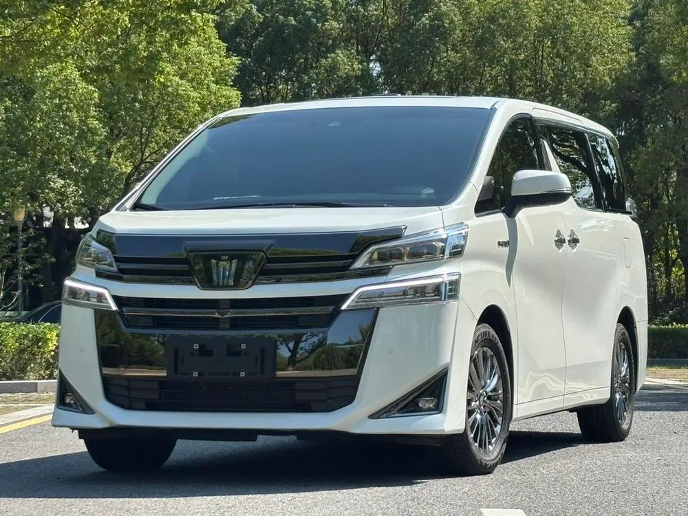 Toyota Vellfire, 2023