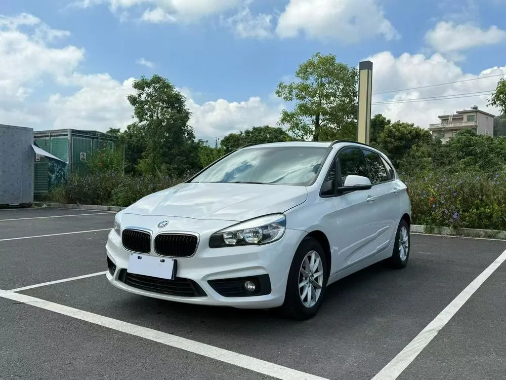 BMW 2-Series Active Tourer 218i Fashion Version, 2016 — фото 1