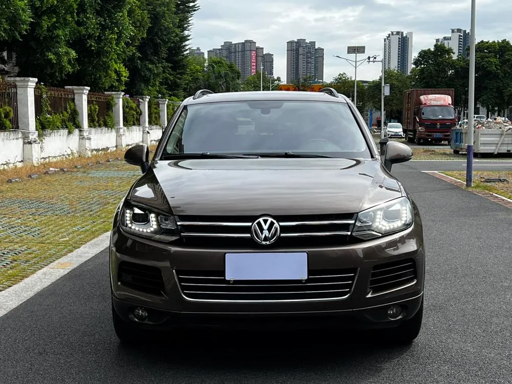 Volkswagen Touareg, 2013