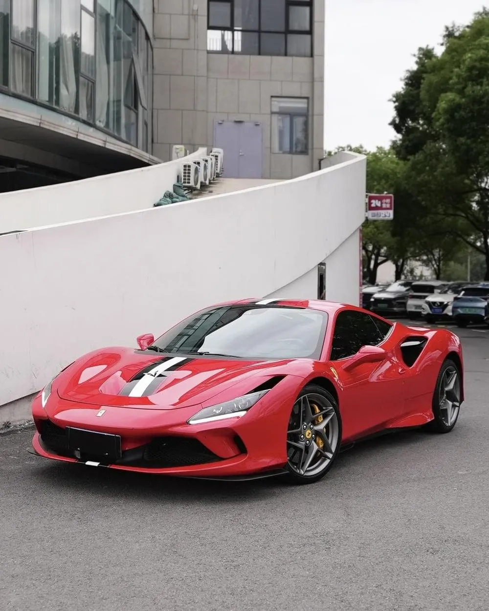 Ferrari F8, 2019