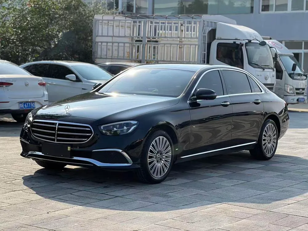 Mercedes-Benz E-Class, 2022