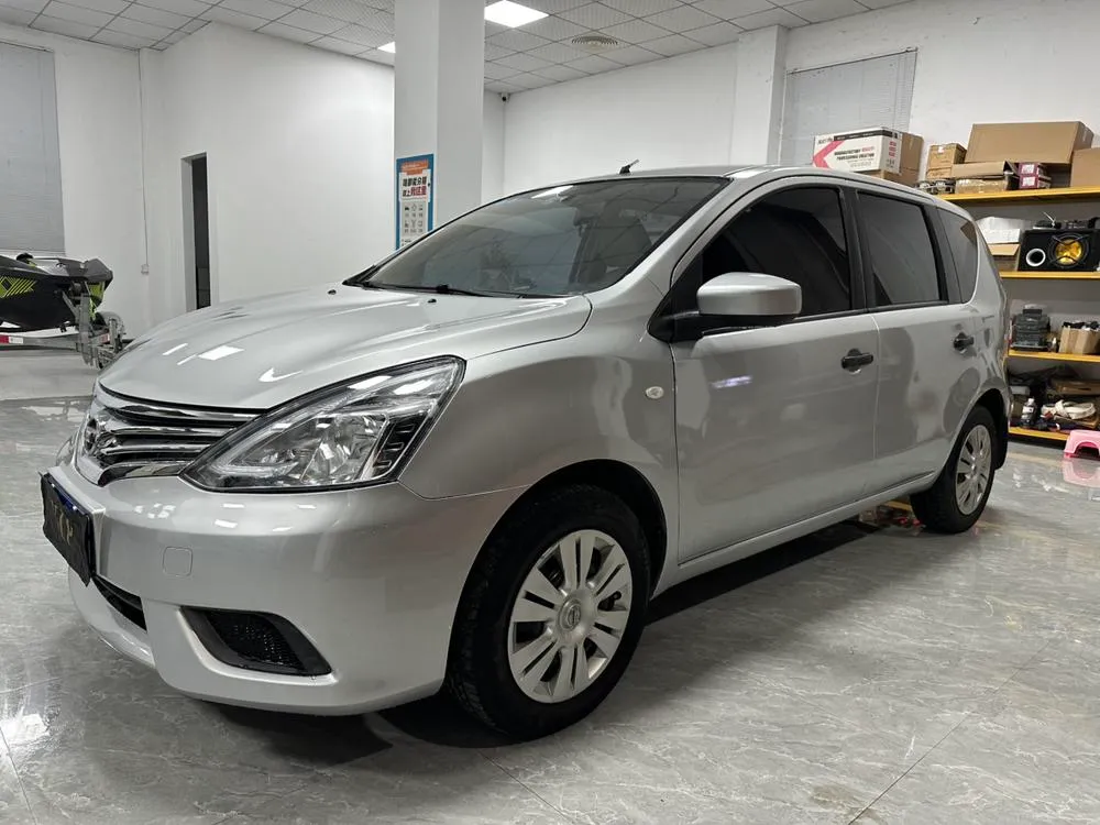 Nissan Livina 1.6XE CVT Comfort Edition, 2015 — фото 1