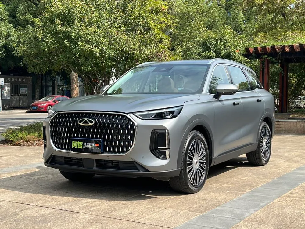 Chery Tiggo 8L 2.0T Auto Premium Edition, 2024 — фото 1