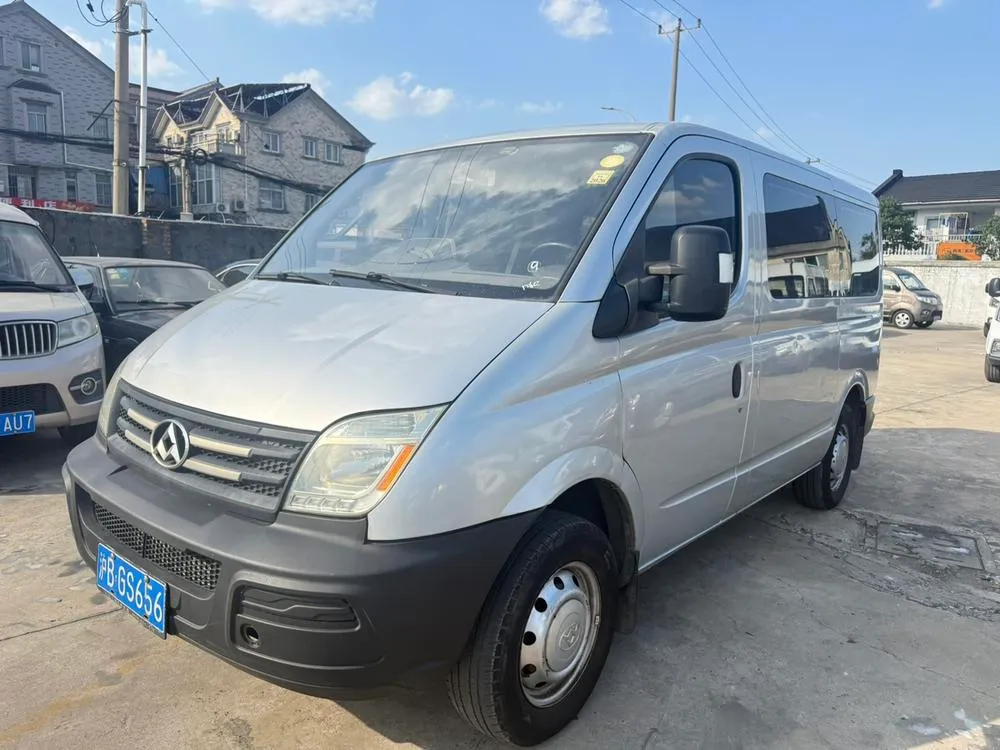 Maxus New V80 2.5T Manual Edition SWB, 2015 — фото 1