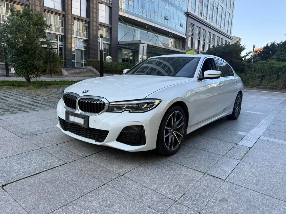 BMW 3-Series, 2021