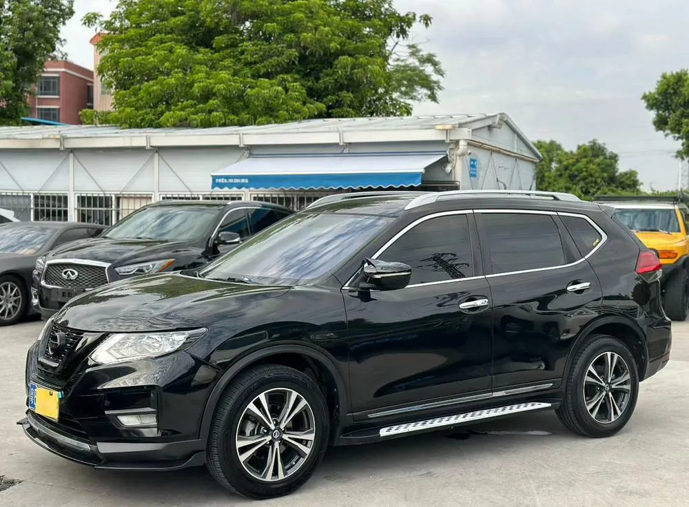 Nissan X-Trail 2.5L CVT Leading Edition 4WD, 2017 — фото 1