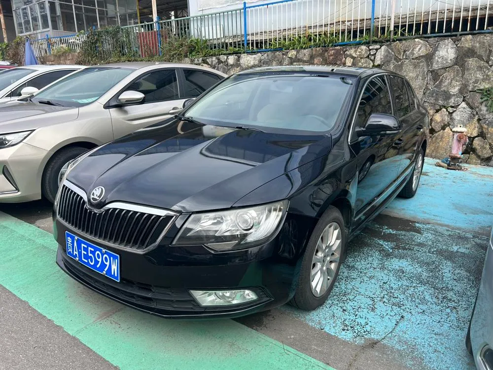 Skoda Superb, 2013