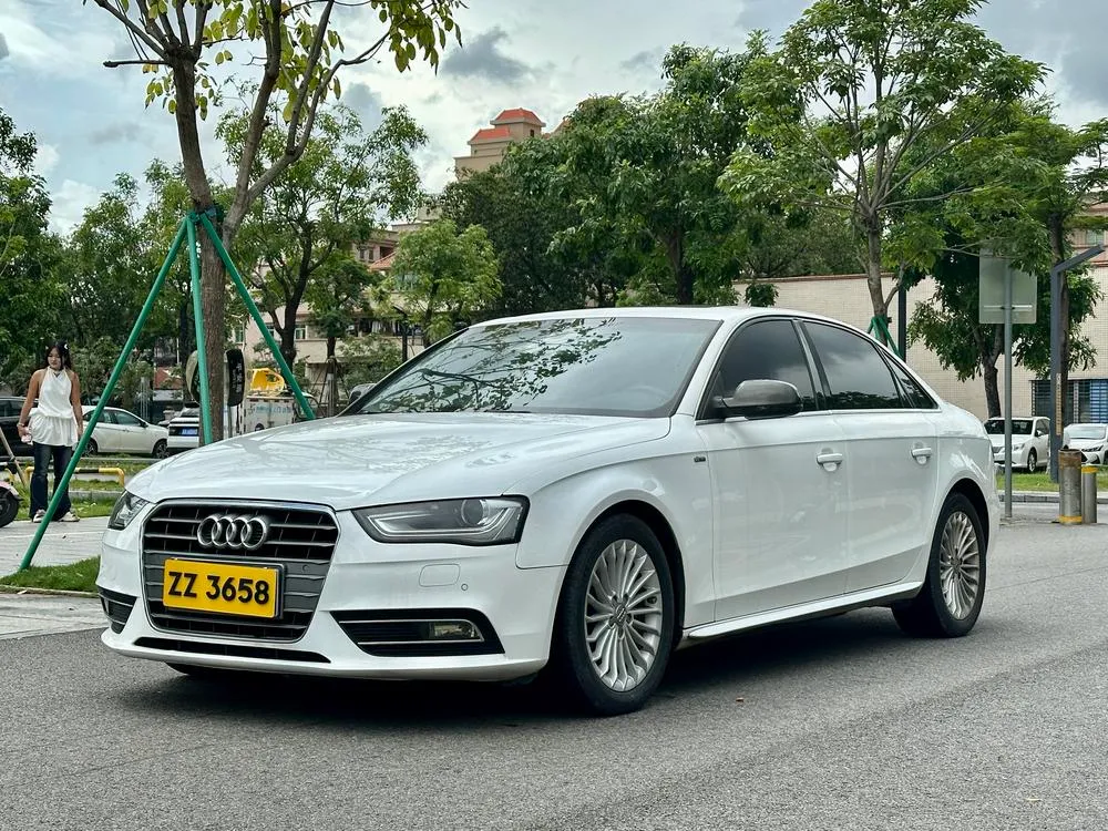 Audi A4L 35 TFSI Auto Comfort Version, 2015 — фото 1