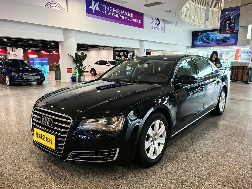 Audi A8 A8L 45 TFSI quattro Comfort Version, 2012 — фото 1