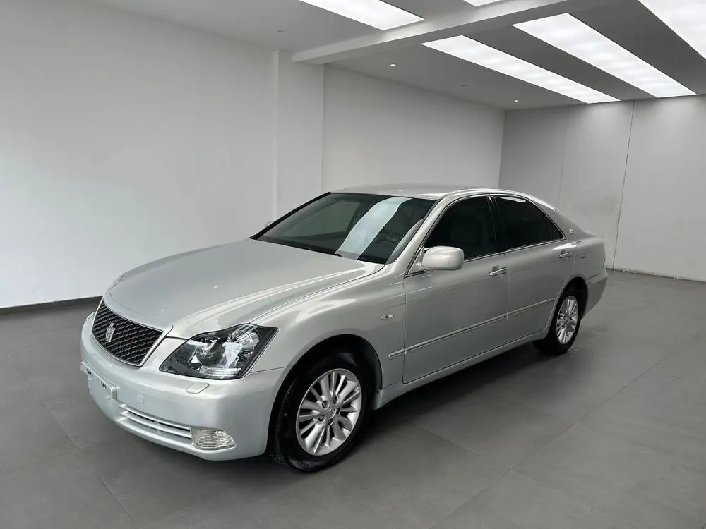 Toyota Crown 2.5L Royal Leather Edition, 2006 — фото 1