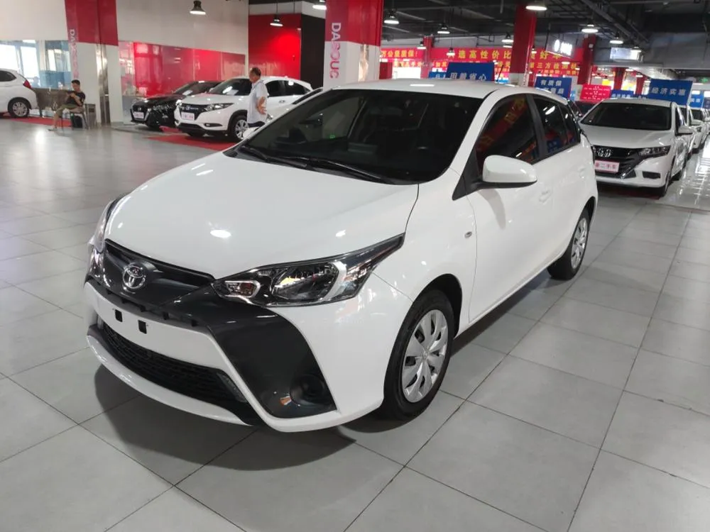 Toyota Yaris L 1.5L CVT Leading Edition, 2020 — фото 1