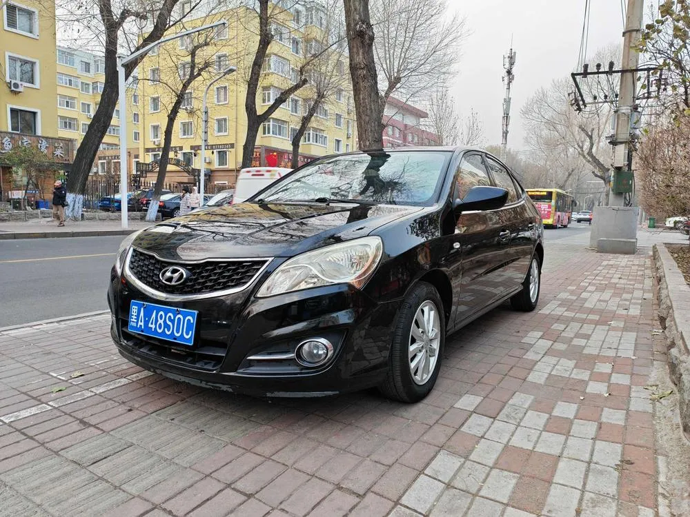 Hyundai Elantra Yuedong, 2015