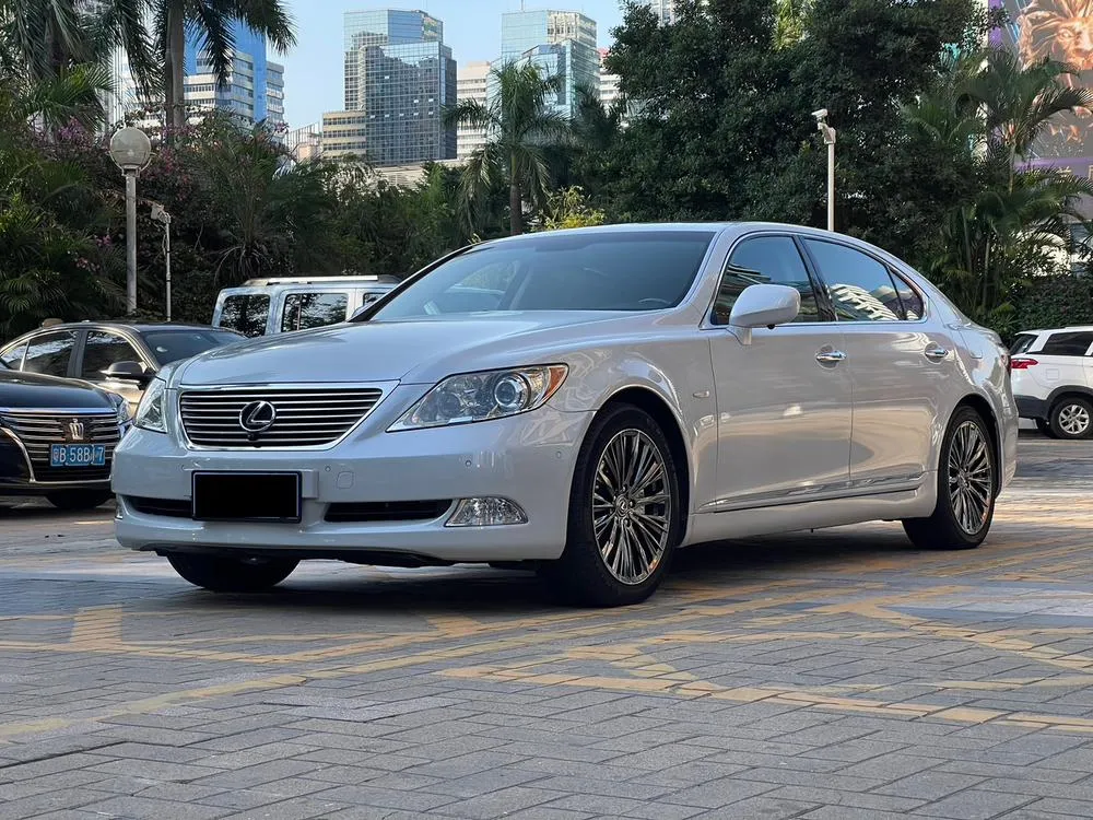Lexus LS, 2006