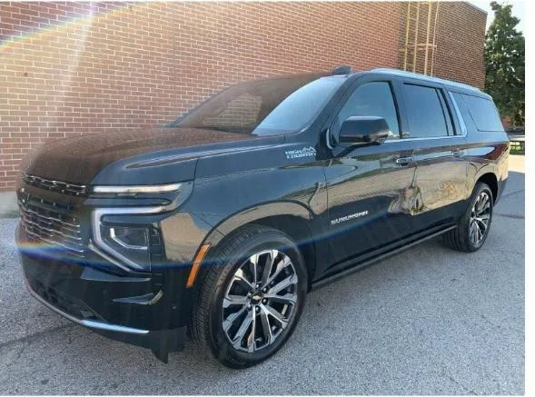Chevrolet Suburban, 2025