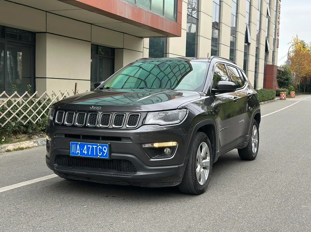Jeep Compass 200T Auto Joy - Connected Edition, 2019 — фото 1