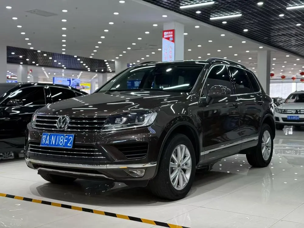 Volkswagen Touareg 3.0TSI High Trim Version, 2016 — фото 1