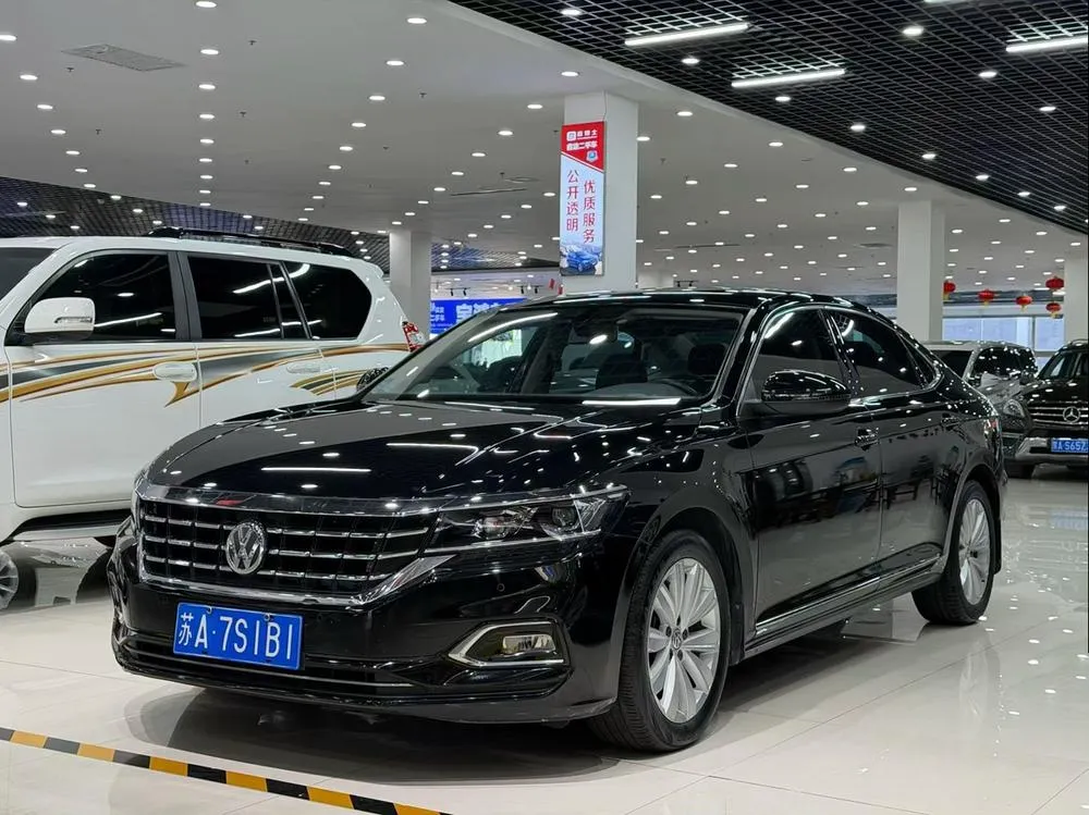Volkswagen Passat 330TSI Elite Edition CN6, 2019 — фото 1