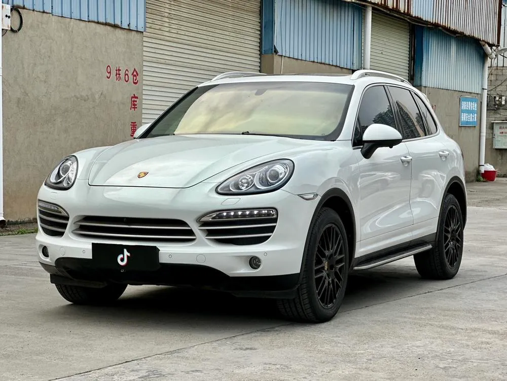 Porsche Cayenne, 2015