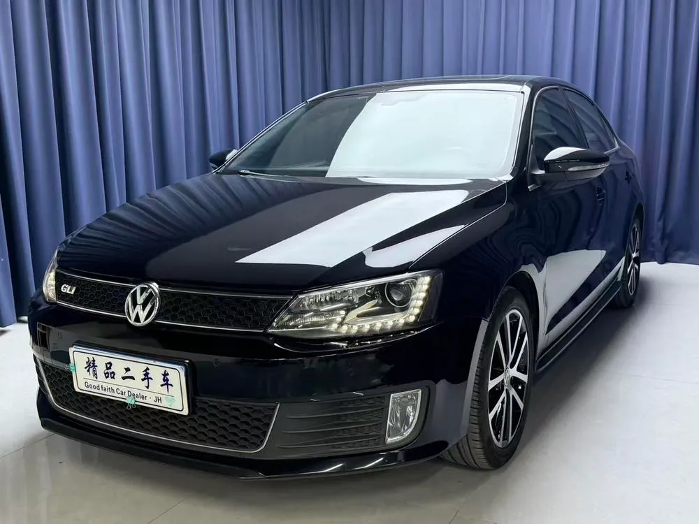 Volkswagen Sagitar 2.0TSI GLI, 2013 — фото 1