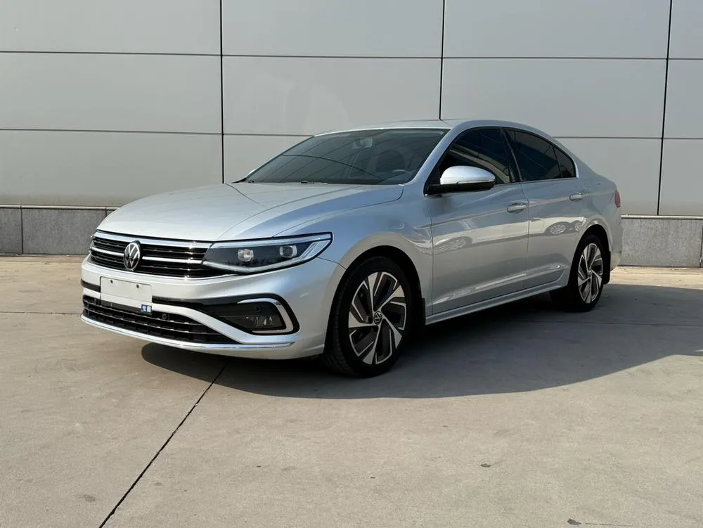 Volkswagen Bora 200TSI DSG PRO Edition, 2023 — фото 1