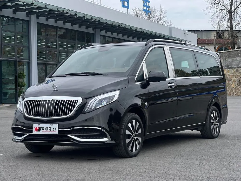 Mercedes-Benz Vito 2.0T Elite Edition 7 Seater, 2023 — фото 1