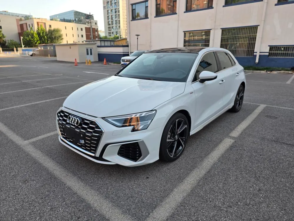 Audi A3 Sportback 35 TFSI Fashion Sport Version, 2022 — фото 1