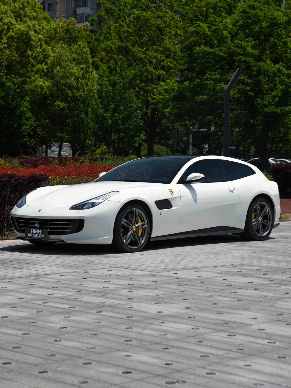 Ferrari GTC4Lusso, 2016