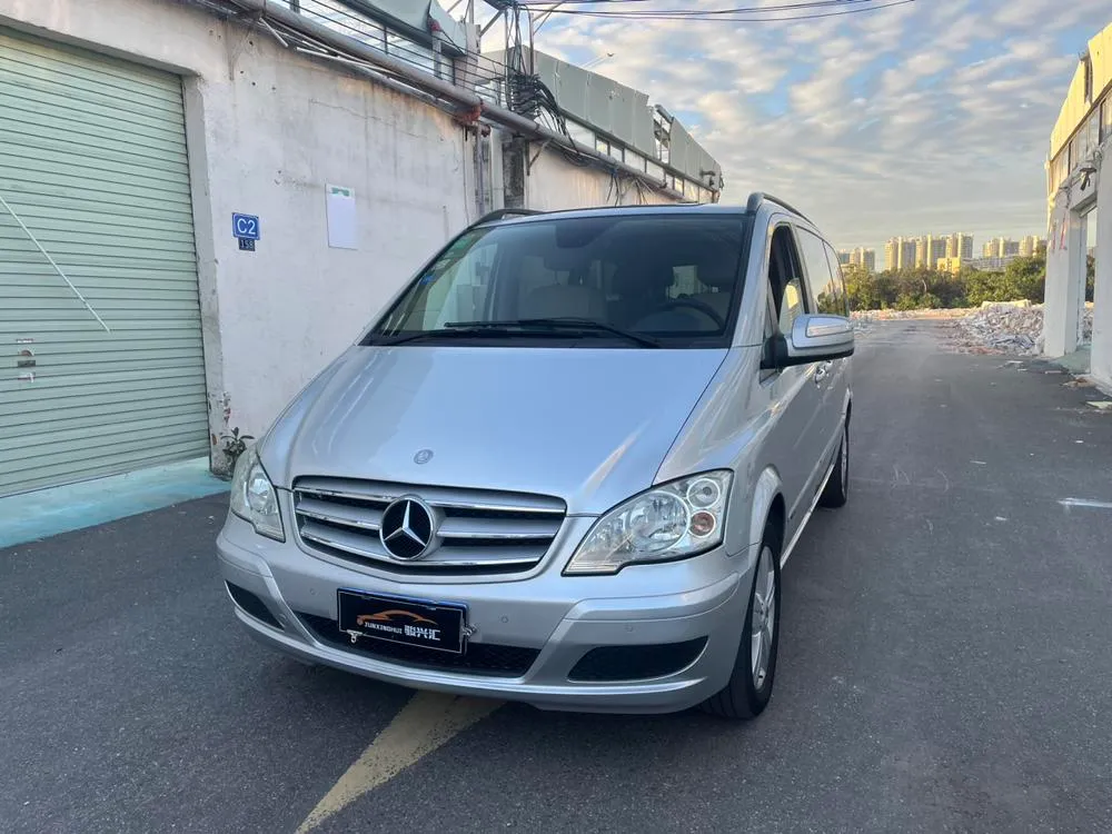 Mercedes-Benz Viano 2.5L Premium Edition, 2011 — фото 1