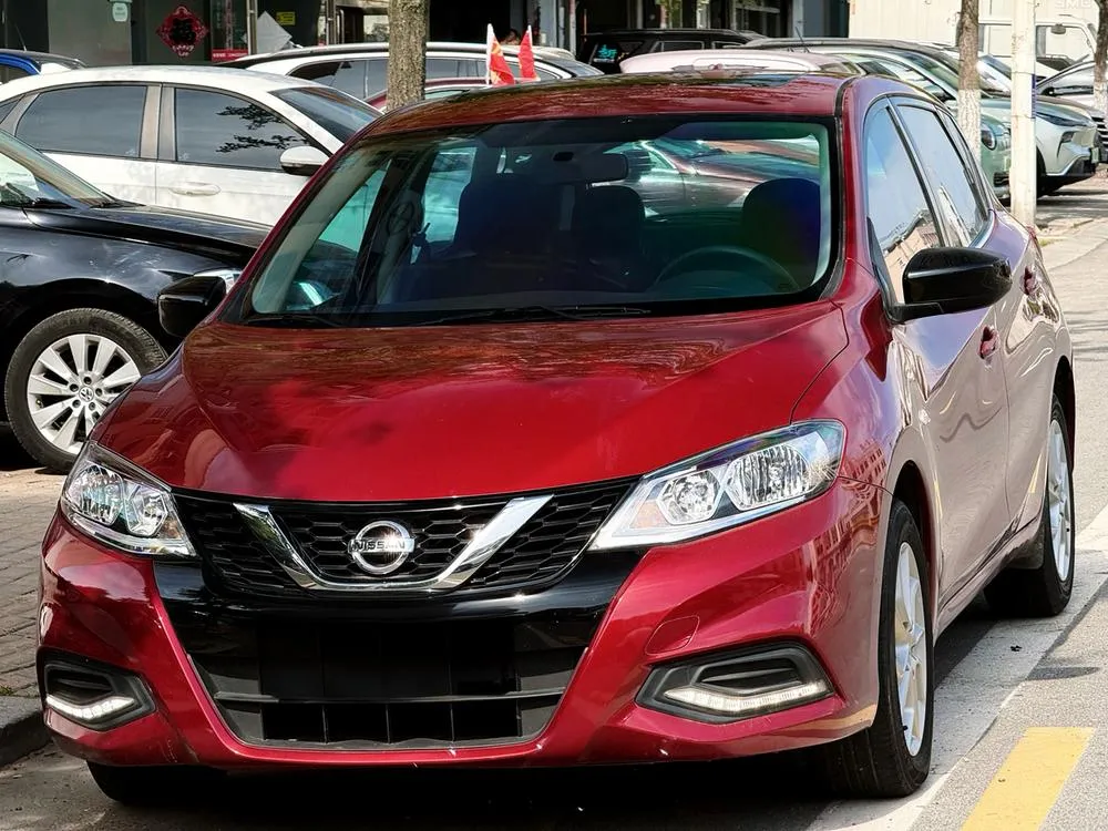 Nissan Tiida 1.6L CVT Edition, 2021 — фото 1