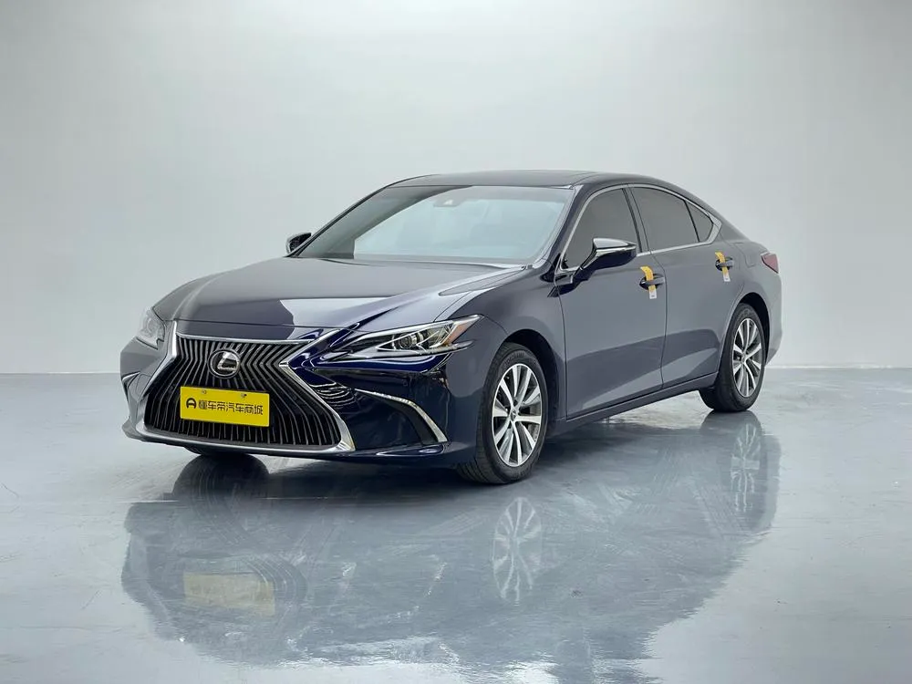 Lexus ES 200 Edition CN6, 2020 — фото 1