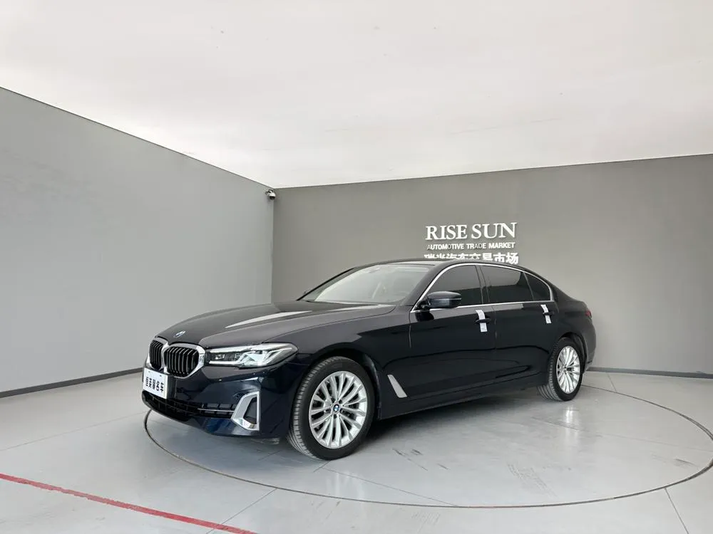 BMW 5-Series Facelift 525Li Luxury, 2022 — фото 1