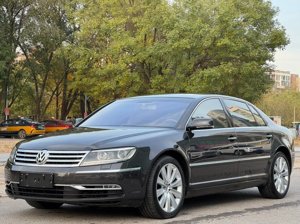 Volkswagen Phaeton, 2012