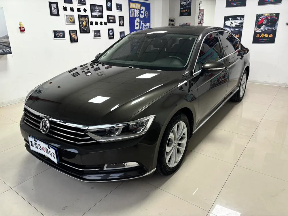 Volkswagen Magotan Facelift 330TSI DSG Luxury Version, 2018 — фото 1