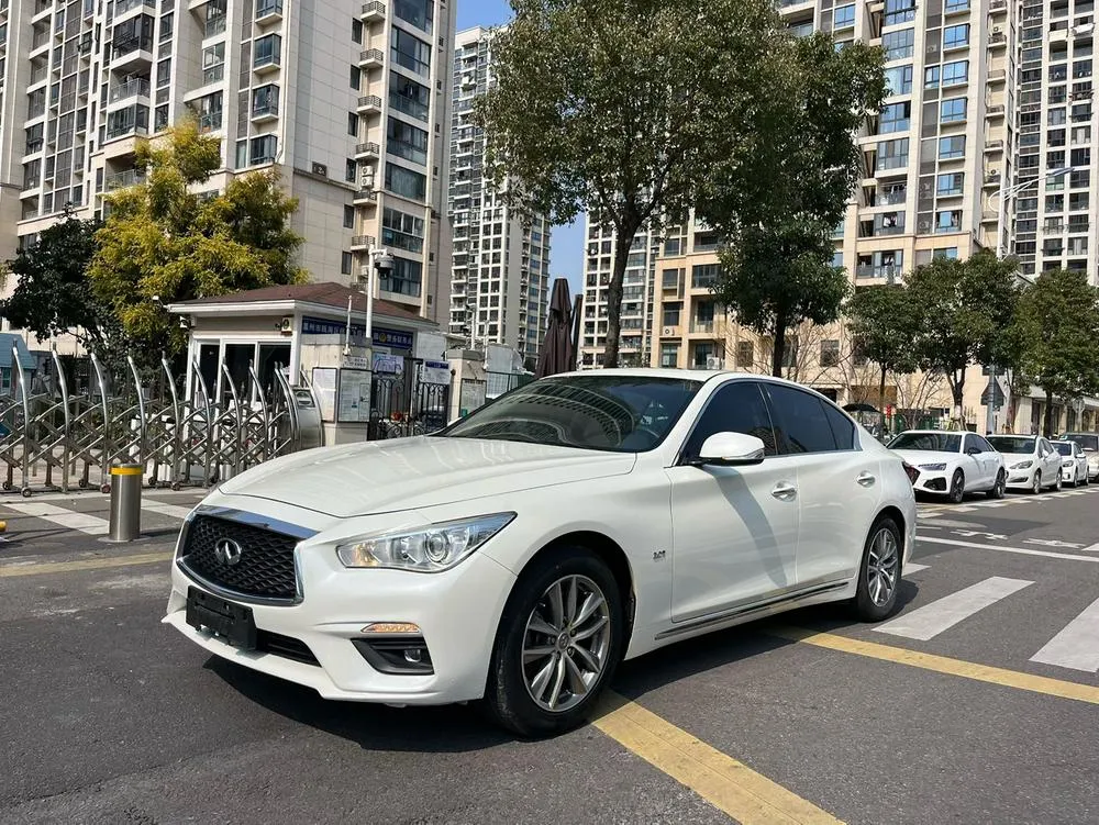Infiniti Q50L 2.0T Comfort Edition, 2022 — фото 1